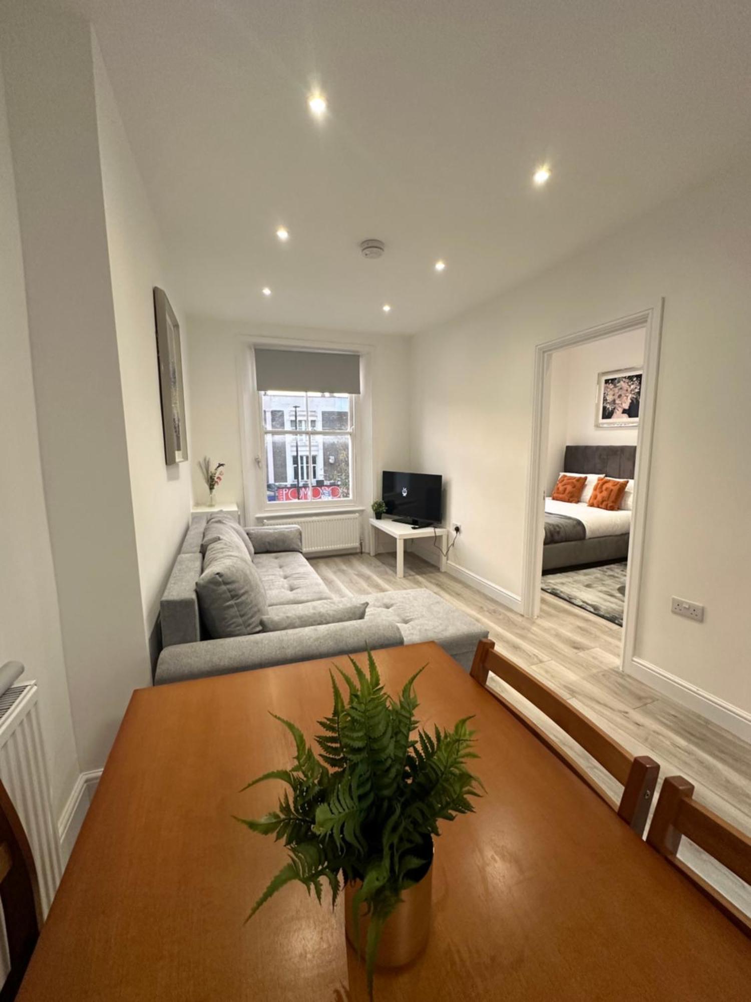 Stunning Newly Refurbished 1 Bed In Kings Cross, St Pancras!320 Appartement Londen Buitenkant foto