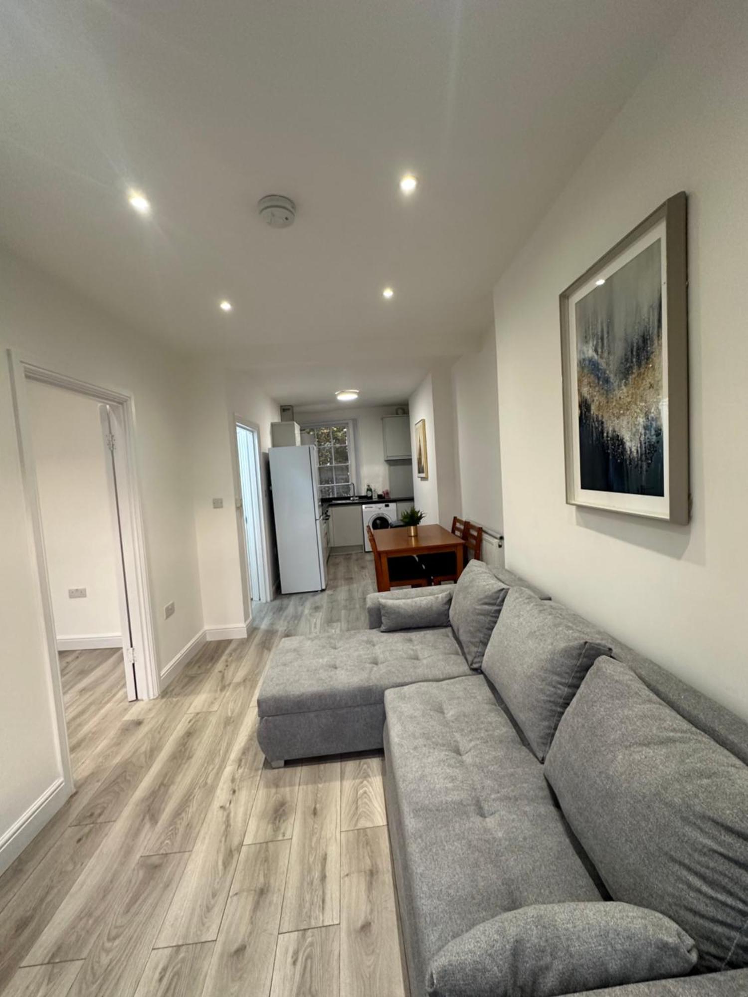 Stunning Newly Refurbished 1 Bed In Kings Cross, St Pancras!320 Appartement Londen Buitenkant foto