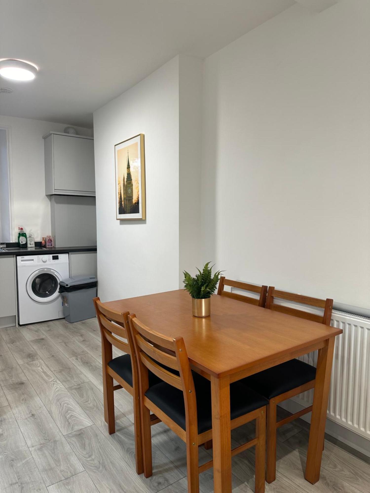 Stunning Newly Refurbished 1 Bed In Kings Cross, St Pancras!320 Appartement Londen Buitenkant foto